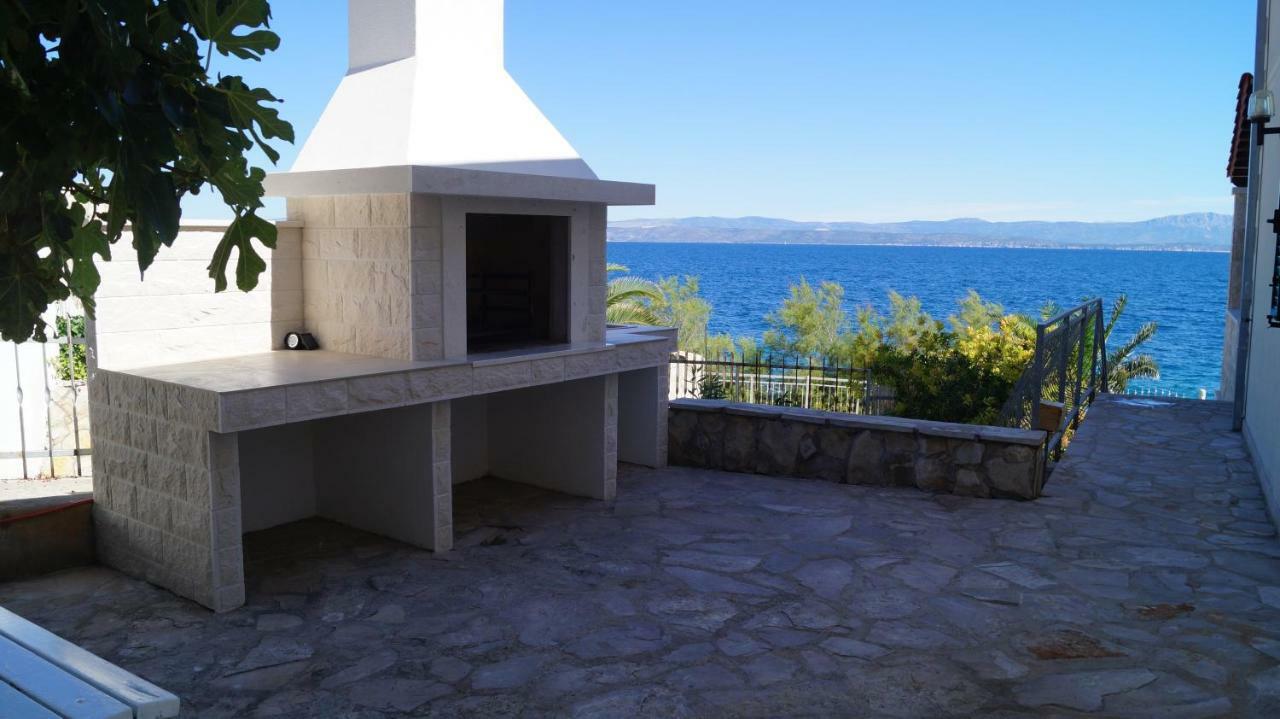 Schoenes Ferienhaus Direkt Am Meer Стоморска Экстерьер фото
